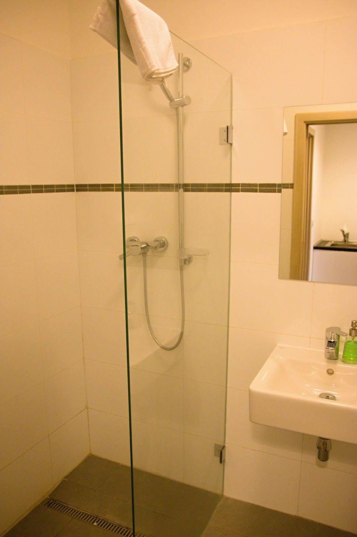 Budget Hostal *