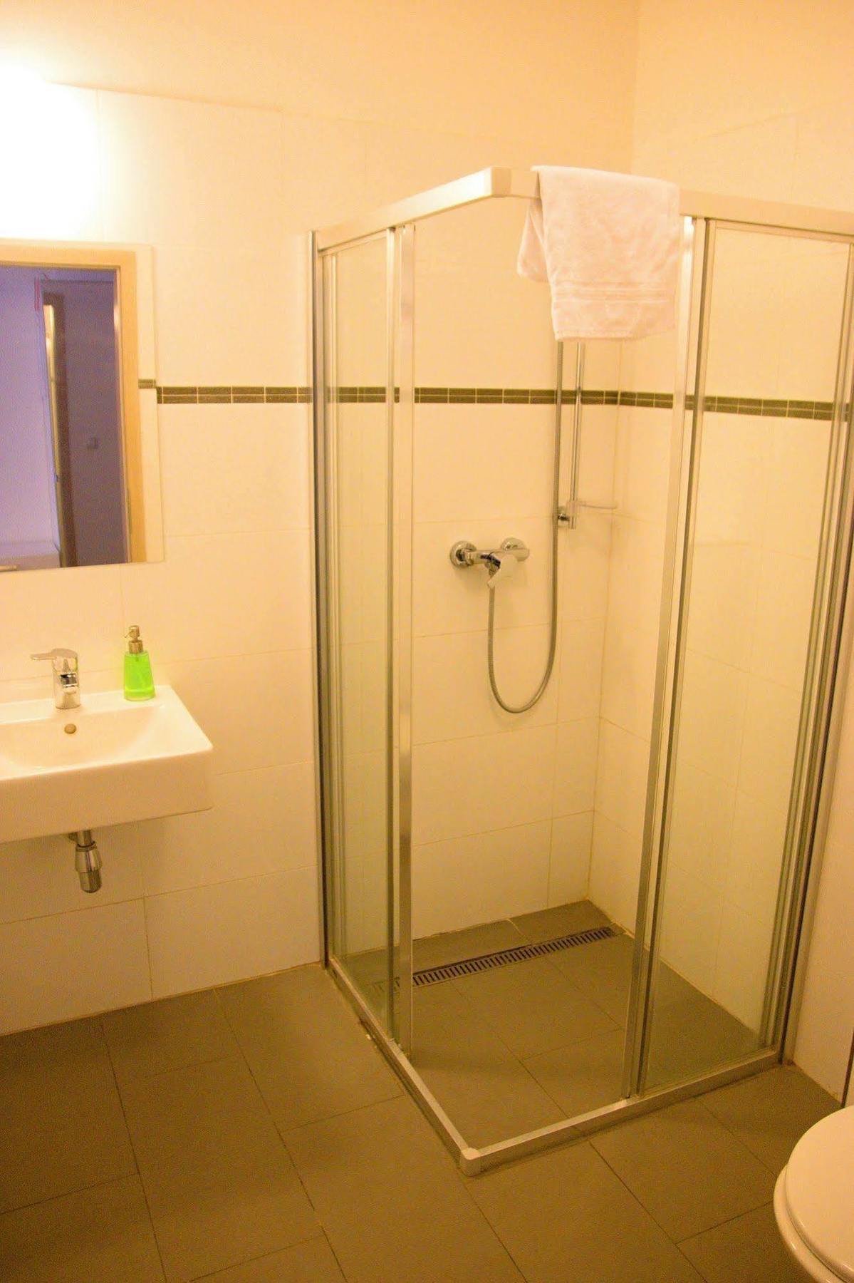 Budget Hostal Praga